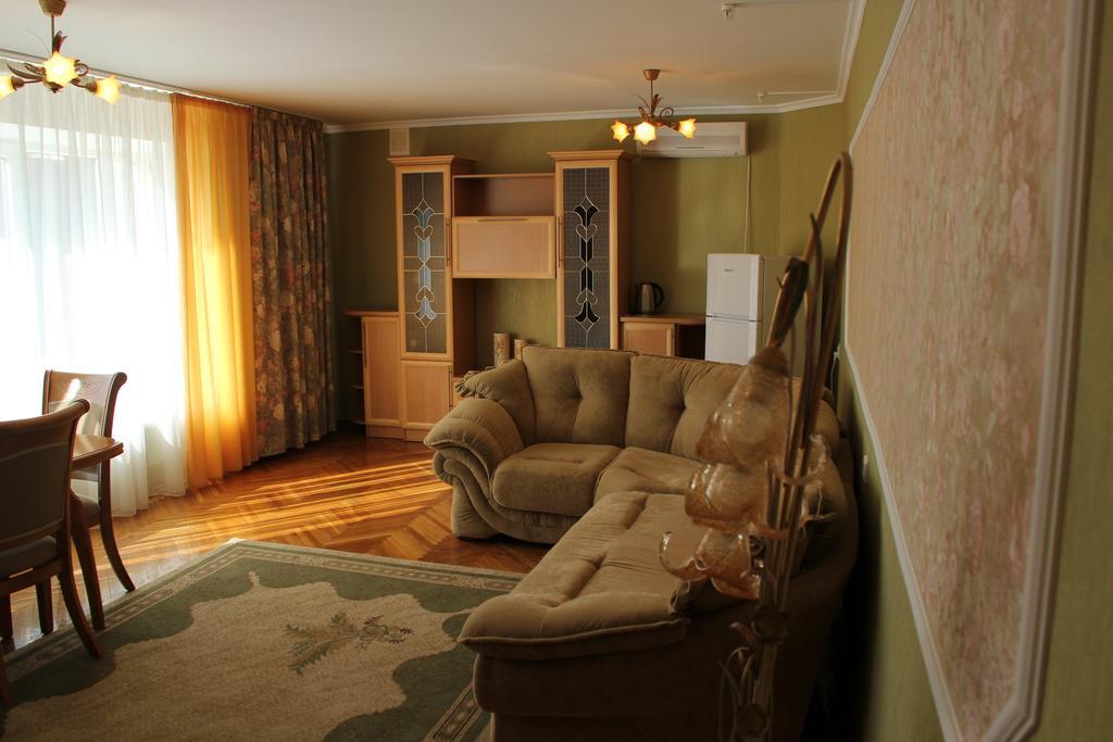 Hotel Ukraine Jytomyr Extérieur photo